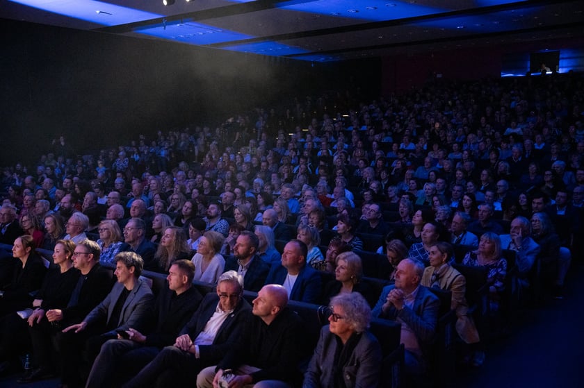 17. Festiwal Reżyserii Filmowej im. Sylwestra Chęcińskiego i 13. Festiwal Aktorstwa Filmowego im. Tadeusza Szymkowa trwały we Wrocławiu od 6 do 11 kwietnia.